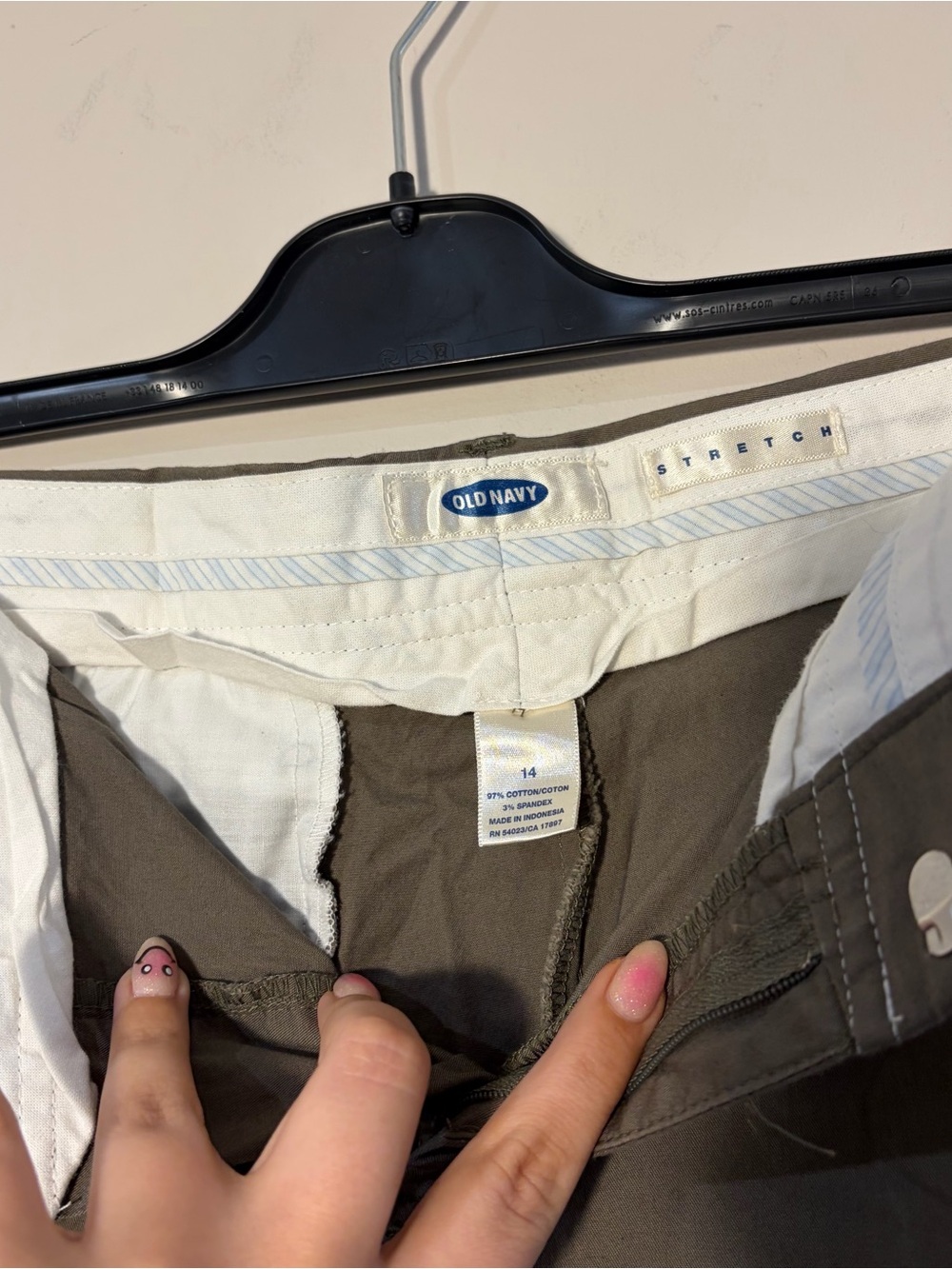 Old Navy Men's Olive Chino Pants - Picture 5 of 6
